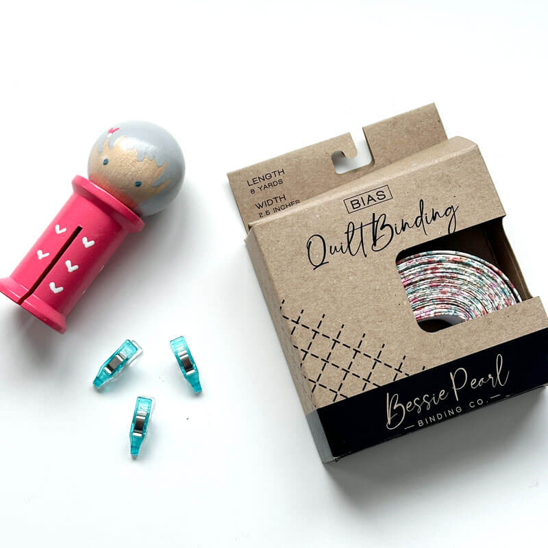 Bessie-Pearl-Bouquet-In-Blossom-Binding-Close-Up